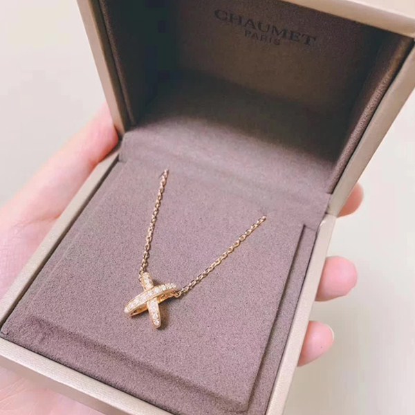Collier croix Chaumet série Liens