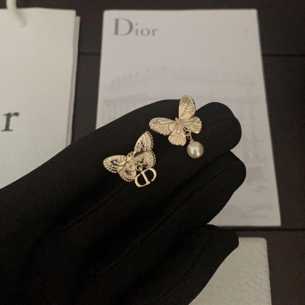 Boucles d'oreilles asymétriques en perles Dior Butterfly
