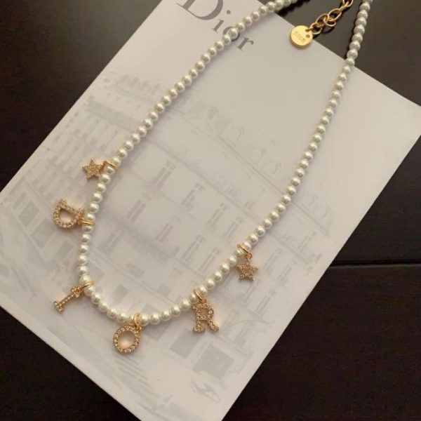 Collier de perles Dior
