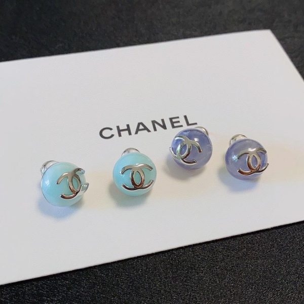 Petites boucles d'oreilles Chanel