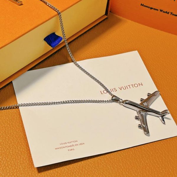 LOUIS VUITTON Collier Avion
