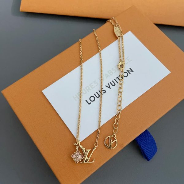 Collier trèfle à quatre feuilles diamant rose LOUIS VUITTON