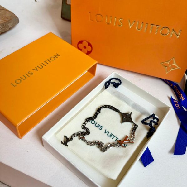 Bracelet réglable en métal gravé LOUIS VUITTON