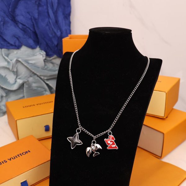 LOUIS VUITTON Sautoir pigeon plat