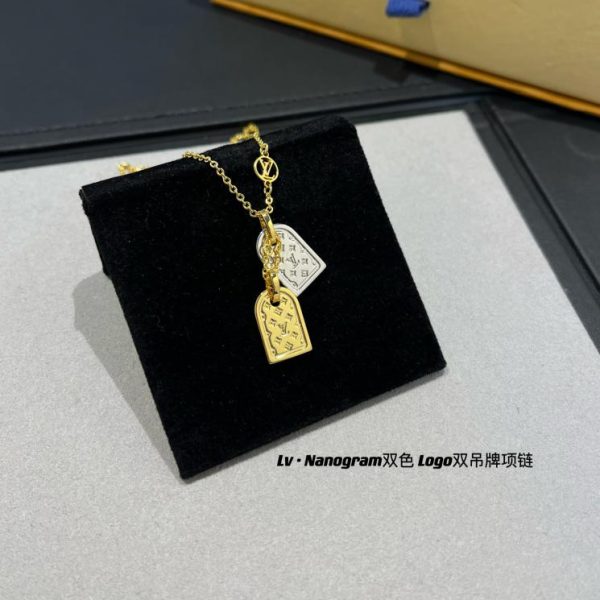 Collier étiquette logo LOUIS VUITTON