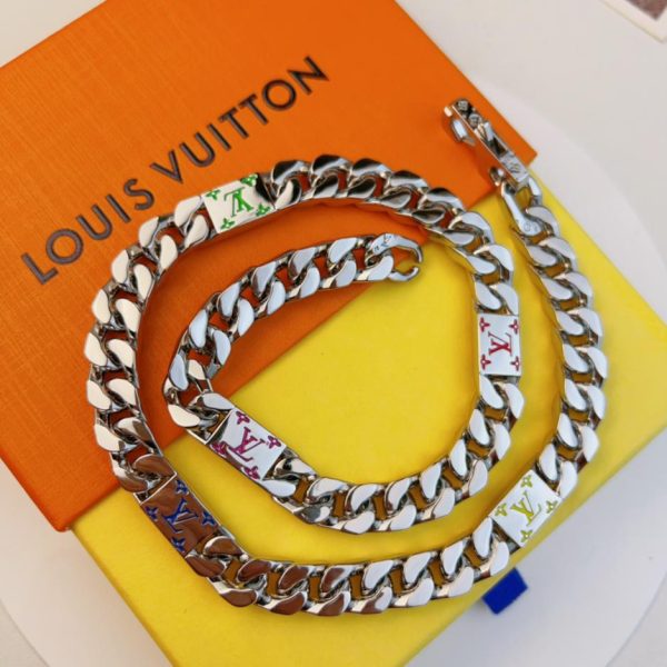 Collier LOUIS VUITTON MONOGRAMME LIÉ