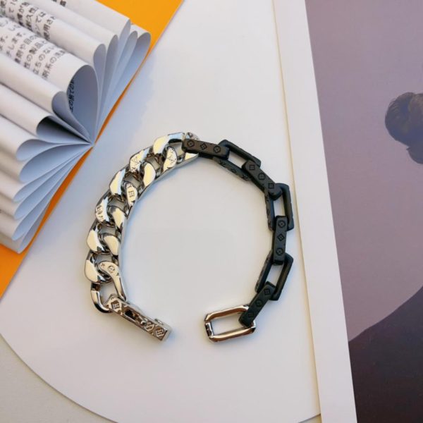 LOUIS VUITTON bracelet Damier chain