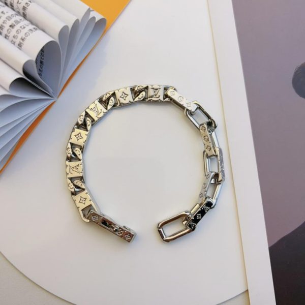 LOUIS VUITTON bracelet Damier chain