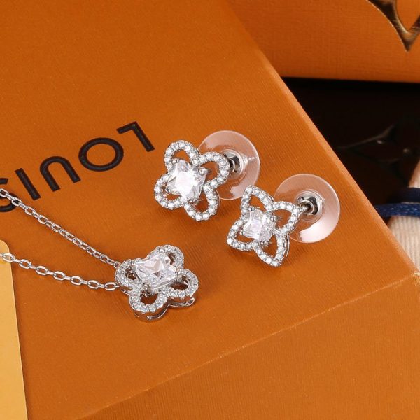 Ensemble collier et boucles d'oreilles LOUIS VUITTON