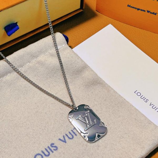 LOUIS VUITTON Série Monogramme