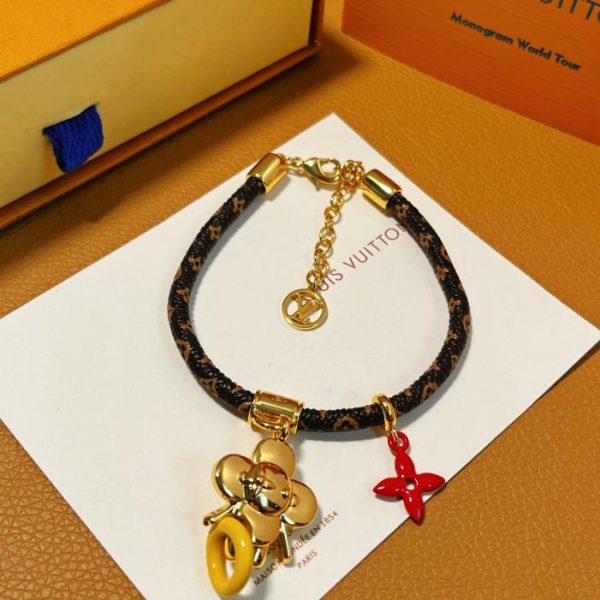 LOUIS VUITTON Bracelet Vivienne Pool