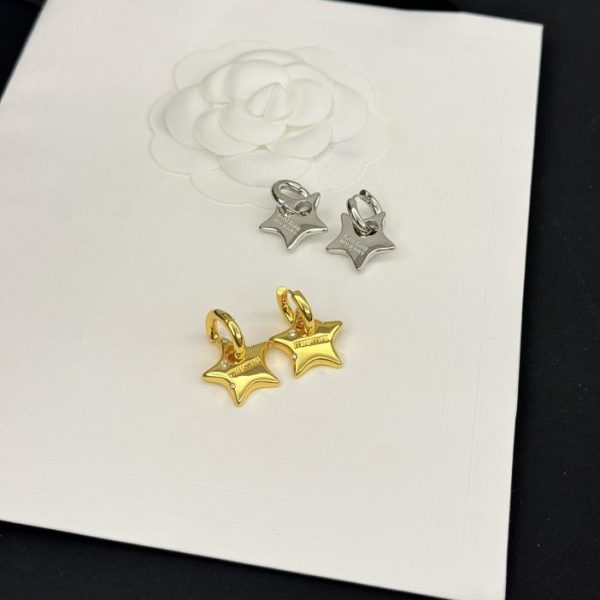 Boucles d'oreilles étoile à cinq branches Miu Miu