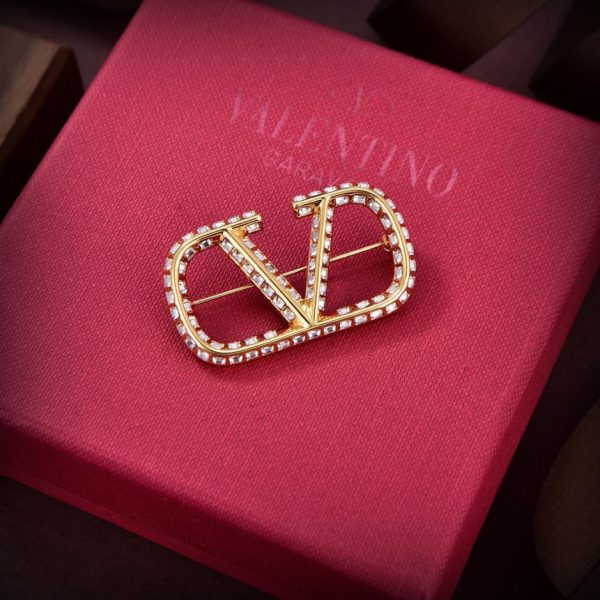 Broche Valentino