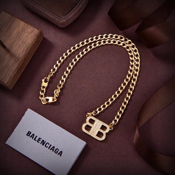 Collier Balenciaga