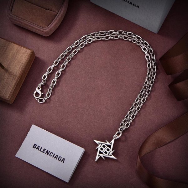 Collier Balenciaga