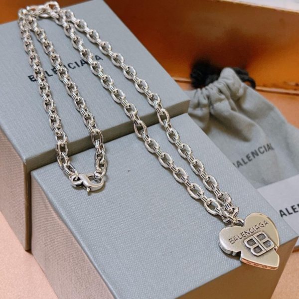 Balenciaga nouveau collier