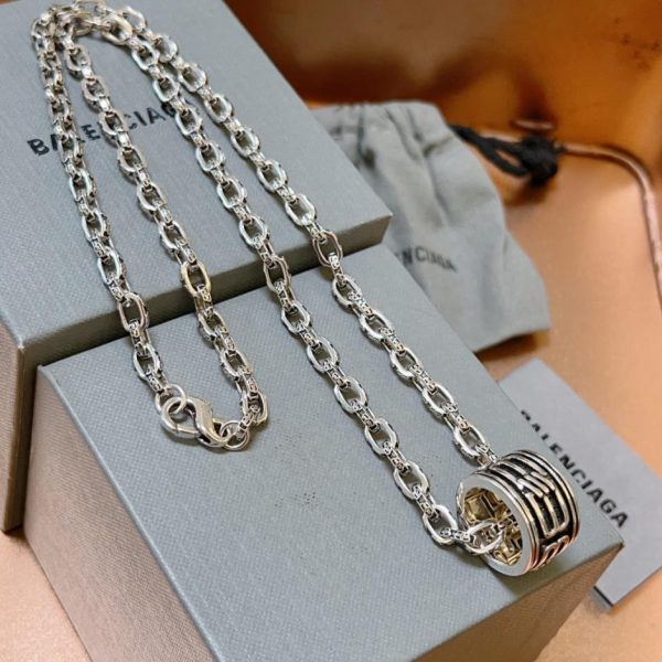 Balenciaga nouveau collier