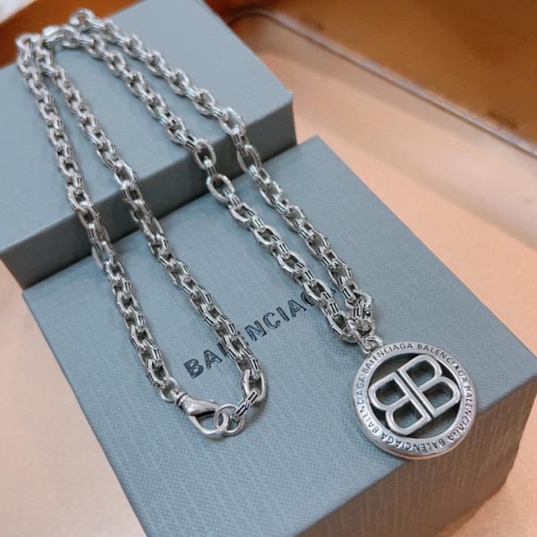 Balenciaga nouveau collier