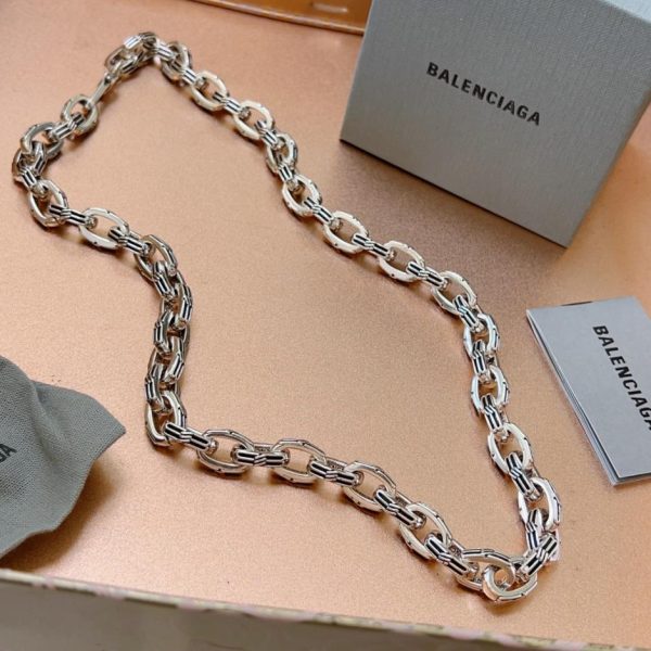 Balenciaga nouveau collier