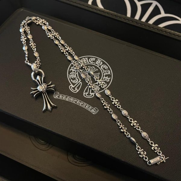 Collier multi-éléments vintage Chrome Hearts