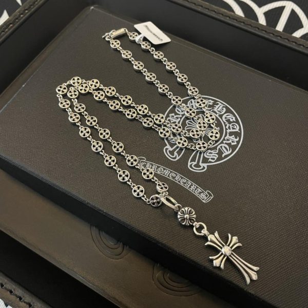 Collier de fleurs avec croix vintage Chrome Hearts