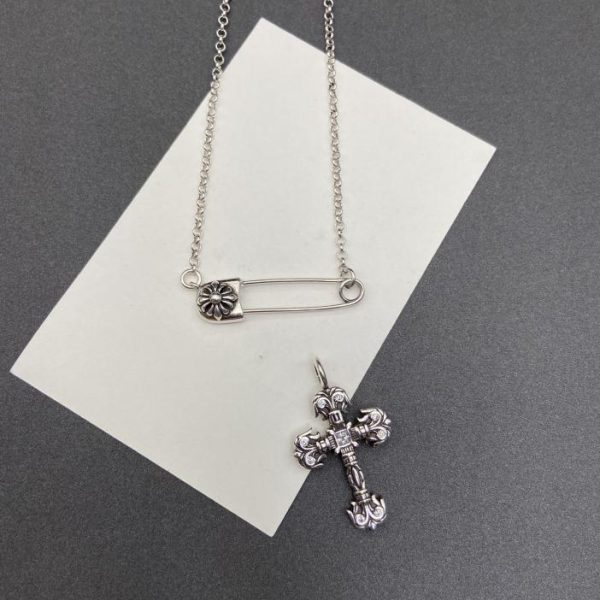 Collier croix flamme Chrome Hearts
