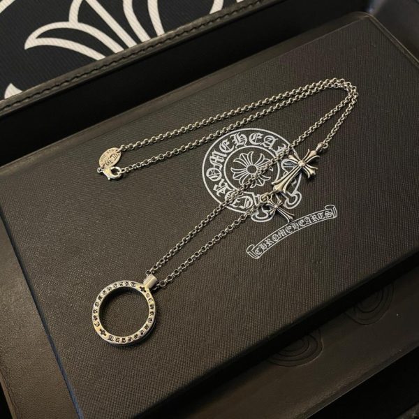 Collier à pendentif croix vintage Chrome Hearts