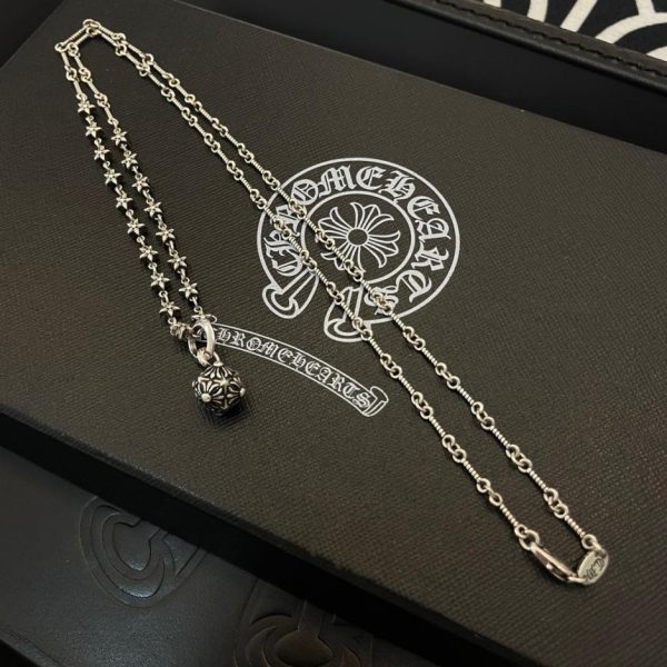 Collier multi-éléments vintage Chrome Hearts