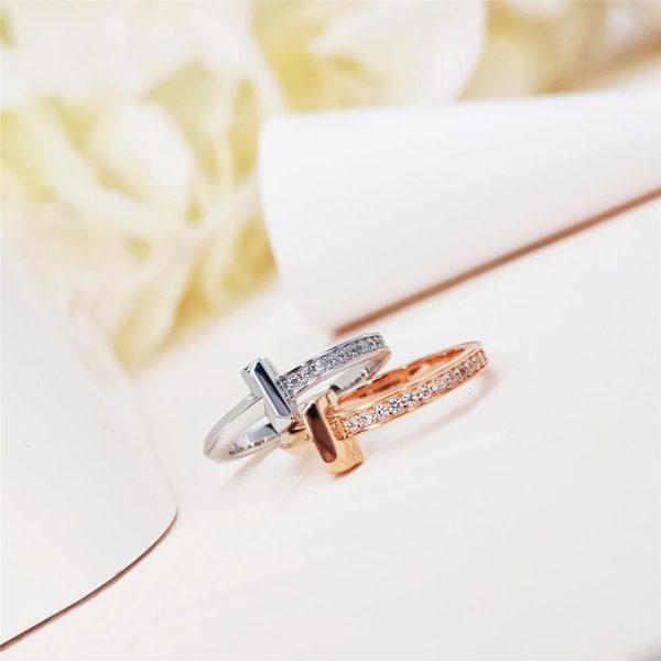 Bague T Tiffany demi-diamant