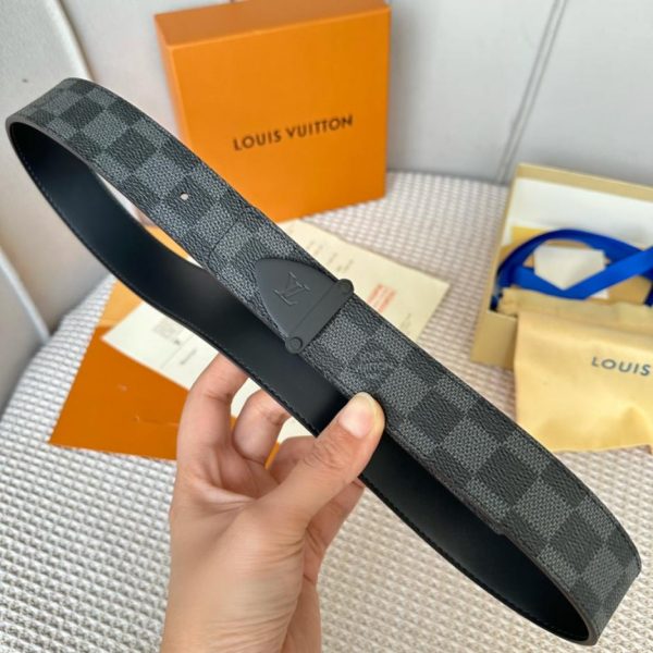 LOUIS VUITTON women's boutique belt width 35