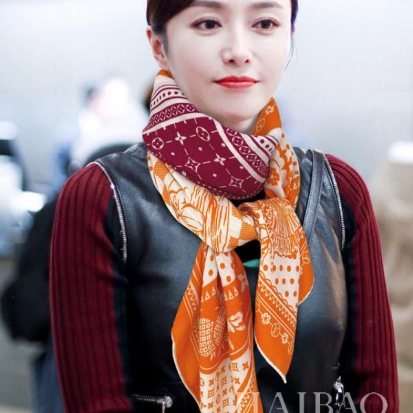 Foulard carré en cachemire Louis Vuitton