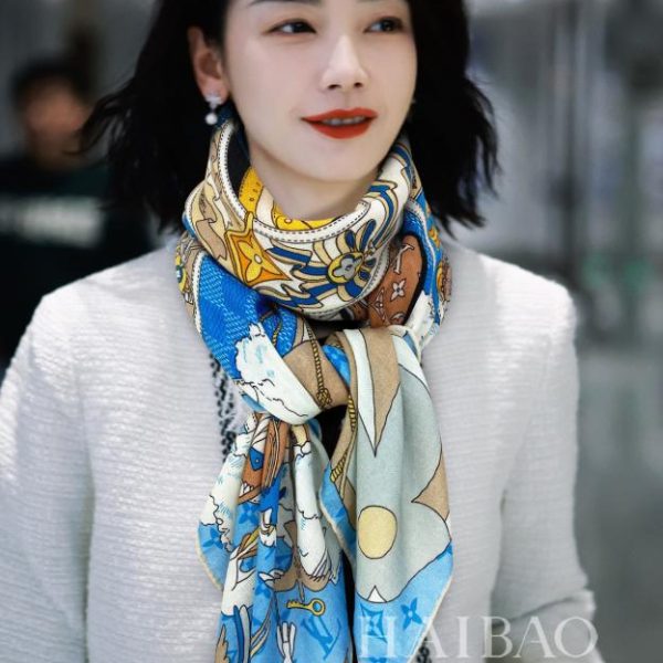 Foulard carré en cachemire Louis Vuitton