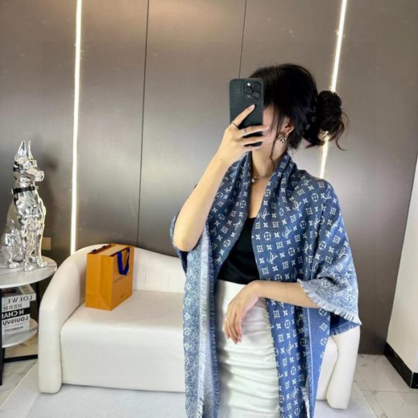 Foulard carré en jacquard dégradé Louis Vuitton