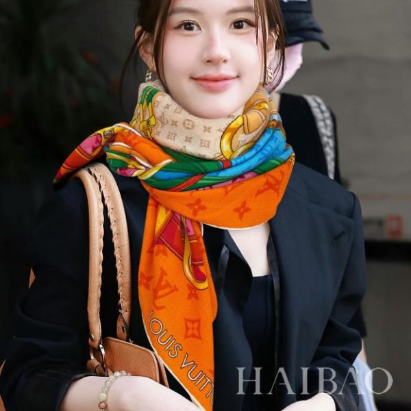 Foulard carré en cachemire Louis Vuitton