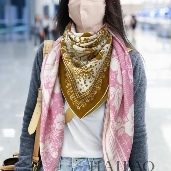 Foulard carré en cachemire Louis Vuitton