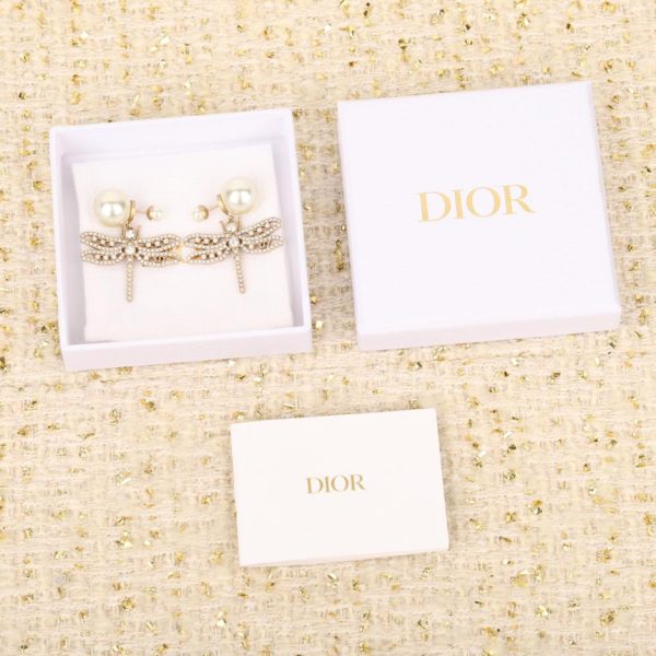 Boucles d'oreilles perles Dior