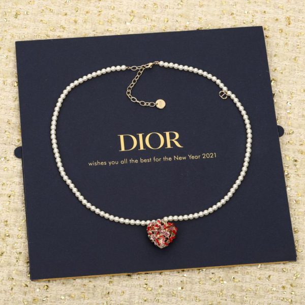 Collier de perles Dior en édition limitée