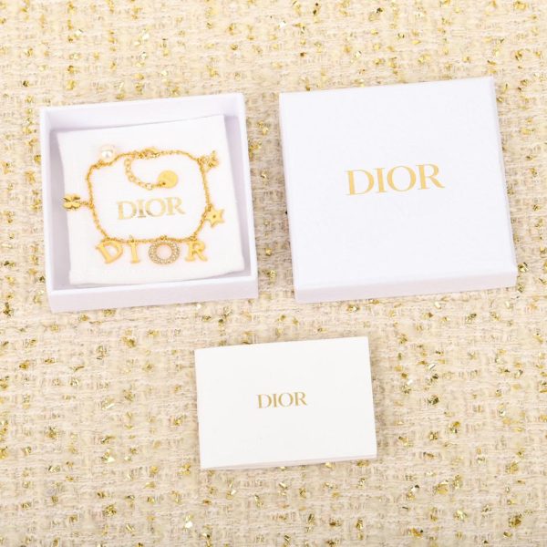 Bracelet lettre abeille étoile Dior
