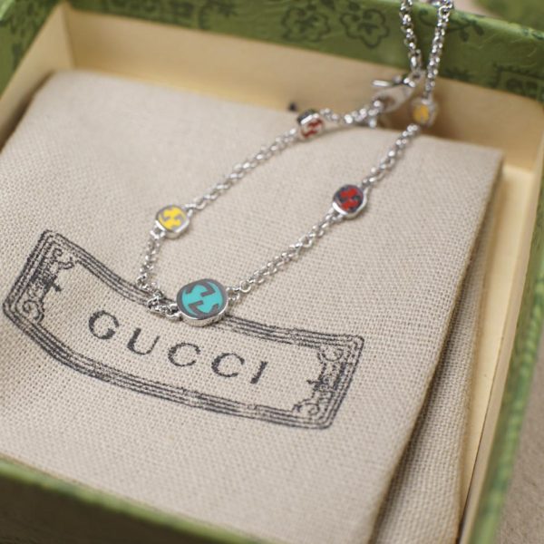 Collier vintage entrelacé Gucci