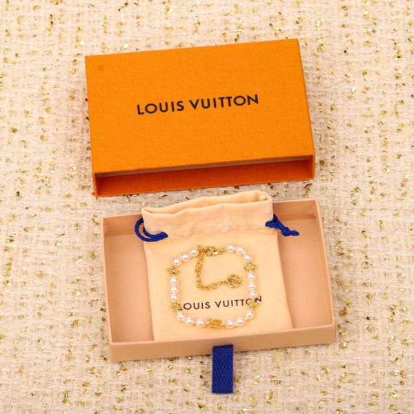 Bracelet LV en perles de fleurs en or vert
