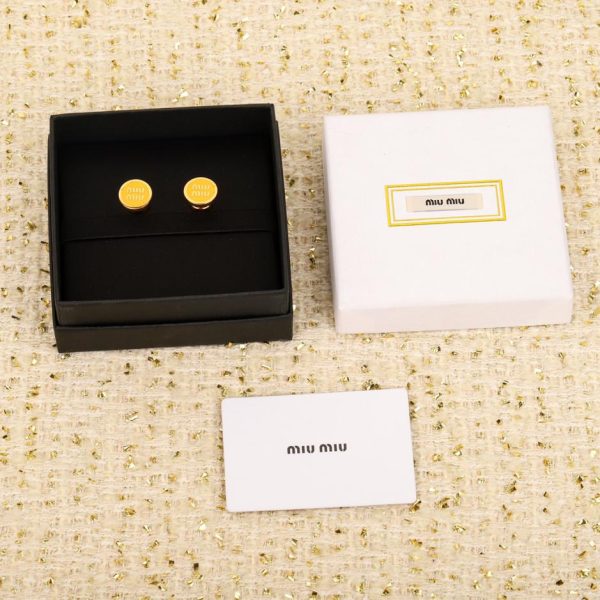 Oreilles Miu Miu