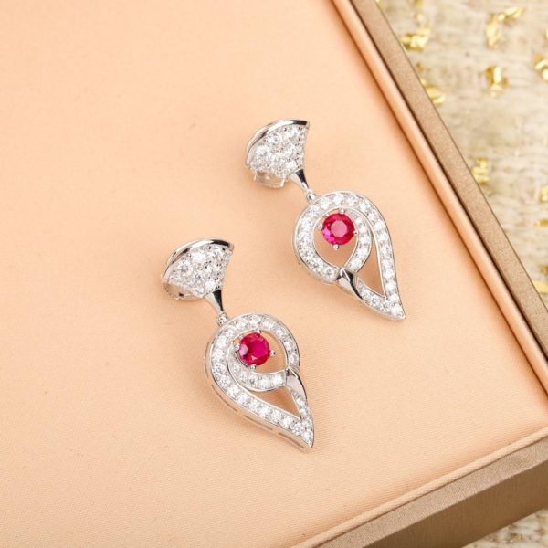 Nouvelles boucles d'oreilles Bvlgari