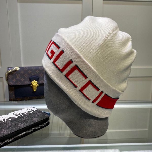 Chapeau GUCCI neuf