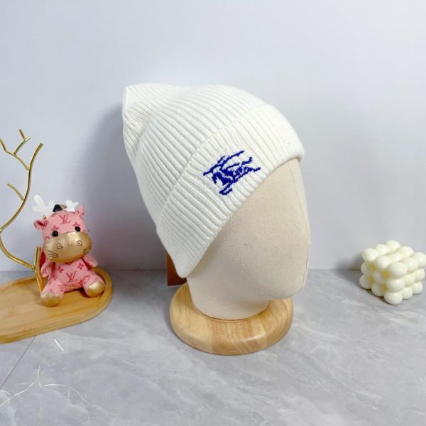 Bonnet tricoté Burberry en matière cachemire, même style pour hommes et femmes
