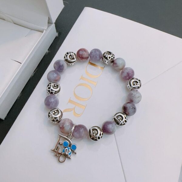 Le bracelet de style argent thaïlandais en agate de pierre naturelle multi-éléments Dior peut être porté aussi bien par les hommes que par les femmes (0DB5).