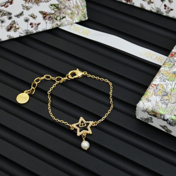 Bracelet de perles pentagramme Dior Cruise (E0E7)