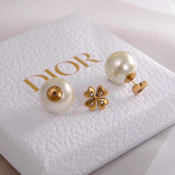 Boucles d'oreilles Dior compteur nouveau style (3162)