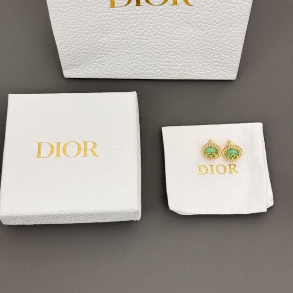 Boucles d'oreilles cd en perles vertes neuves Dior (3197)