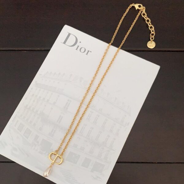 Dior dernier collier de perles CD (BD69)