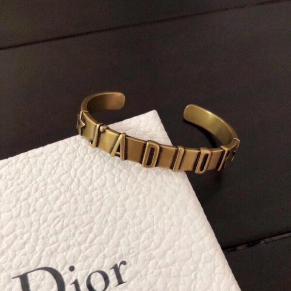 Bracelet lettre Dior vintage Dior (86CE)